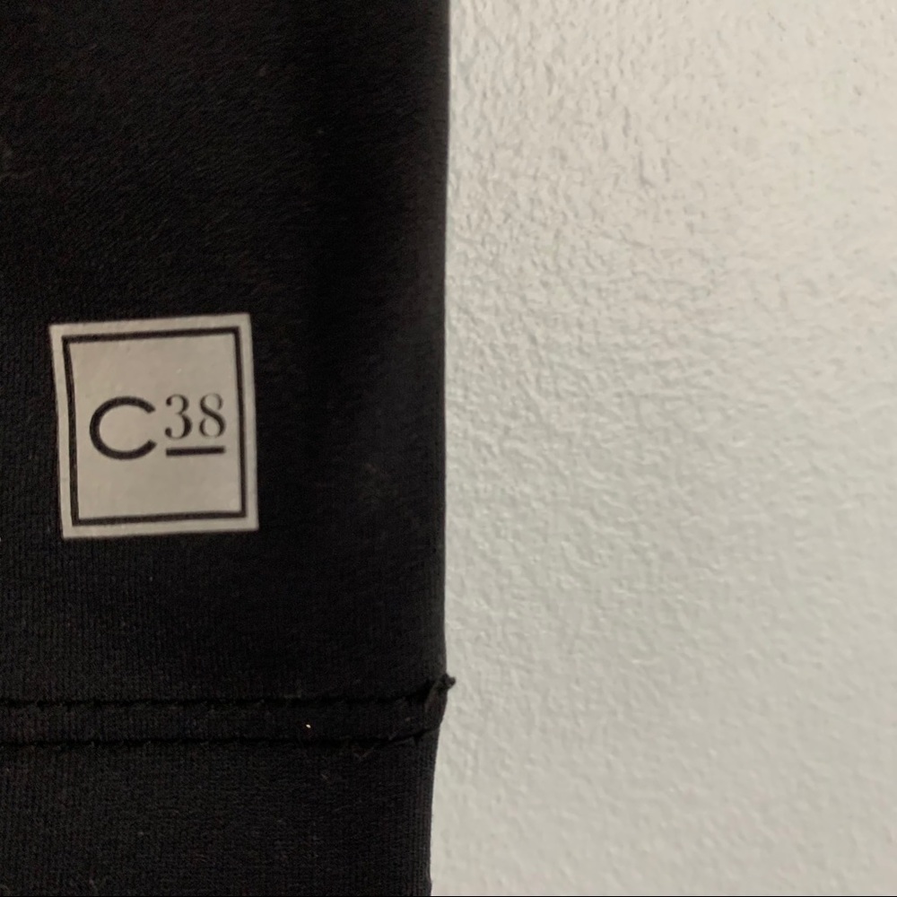 Carbon38 Cloud Compression Tank Racerback - Picture 2 of 5